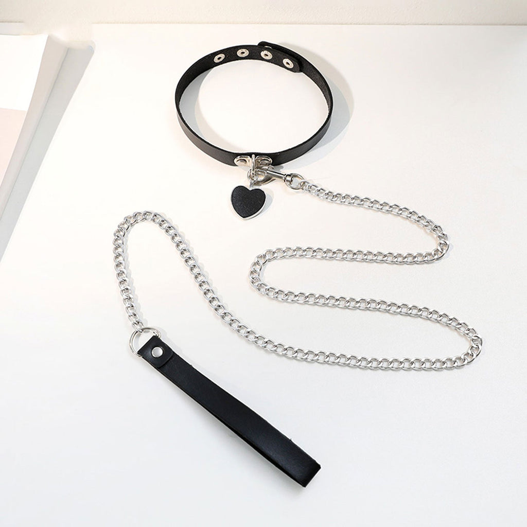 Fee Et Moi - Adjustable Heart Collar with Leash Chain